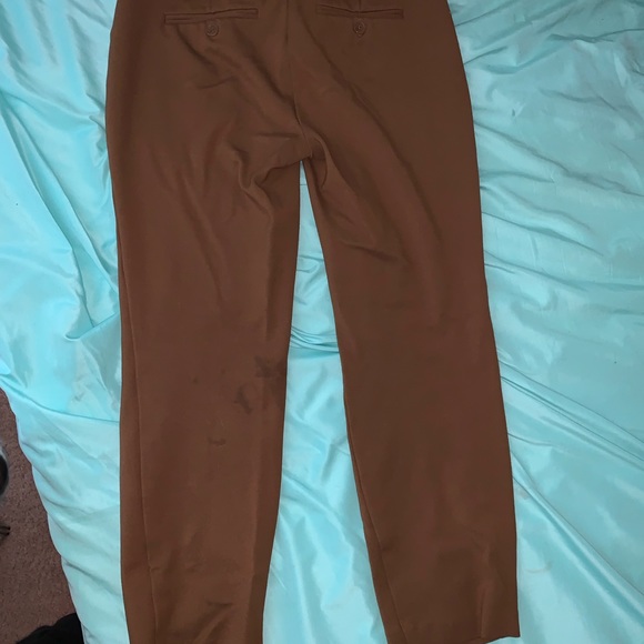 Stretchy brown/dark tan capris - Picture 3 of 4